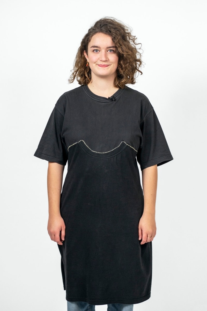 next black t shirt dress